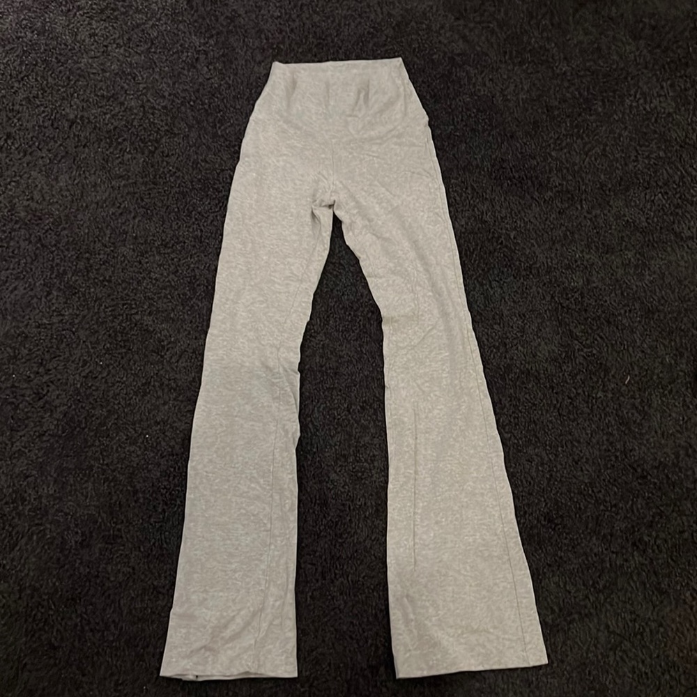 Aritzia flared leggings